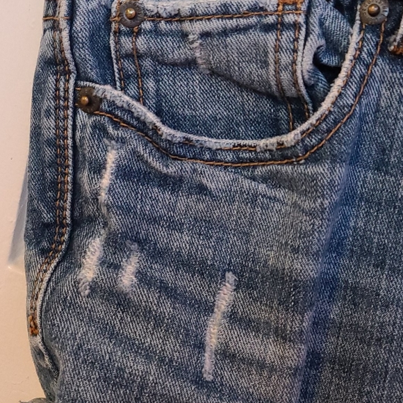 Ripped Jean Short - Picture 5 of 6